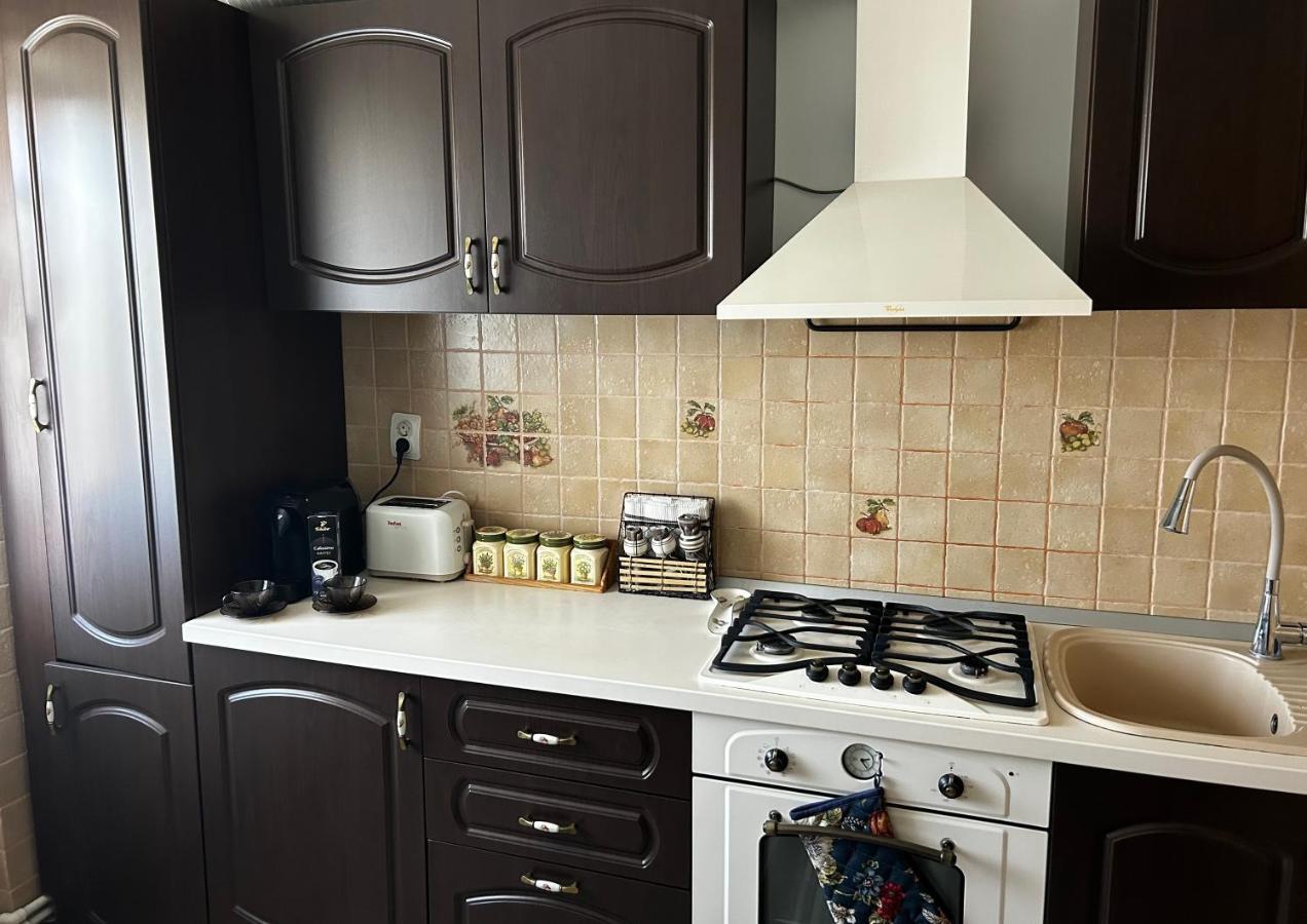 Lalelelor Apartment سوتْشافا المظهر الخارجي الصورة